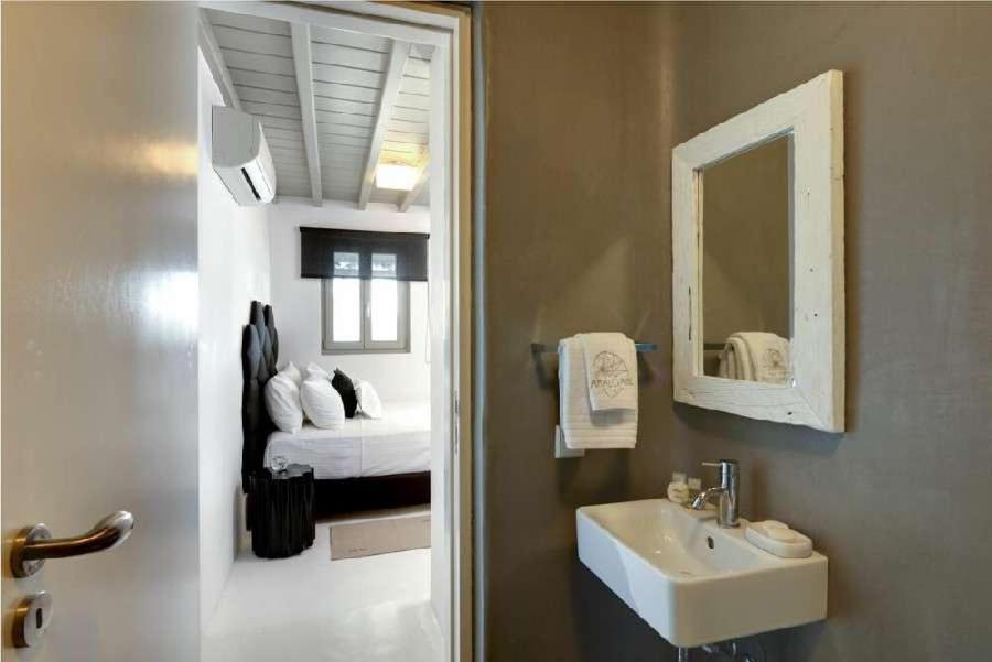Villa Dafni 4Bed With Pool In Kalafatis Spilia Mykonos Town Экстерьер фото